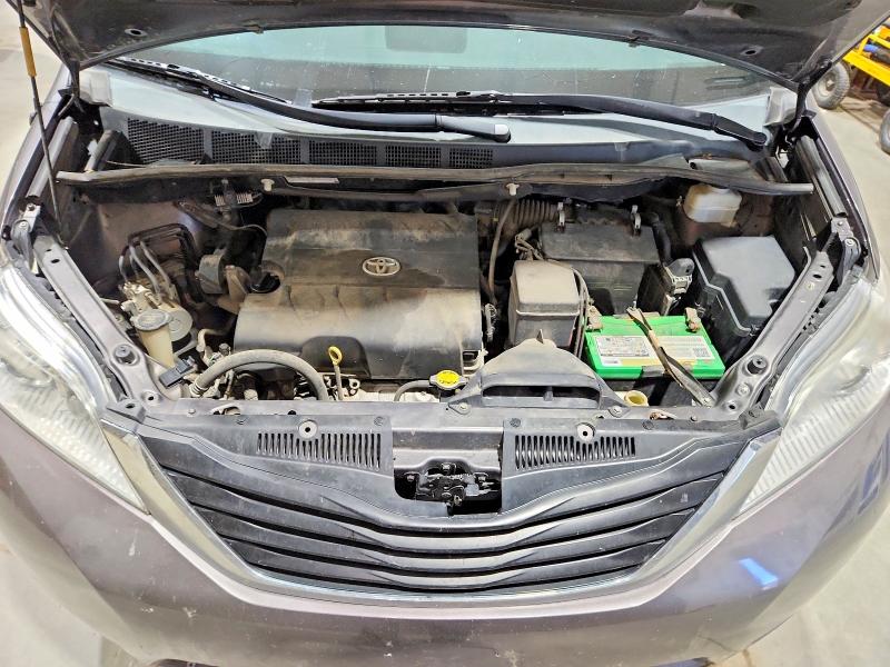 Photo 12 from auction – 2014 TOYOTA SIENNA with VIN 5TDKK3DC7ES433568