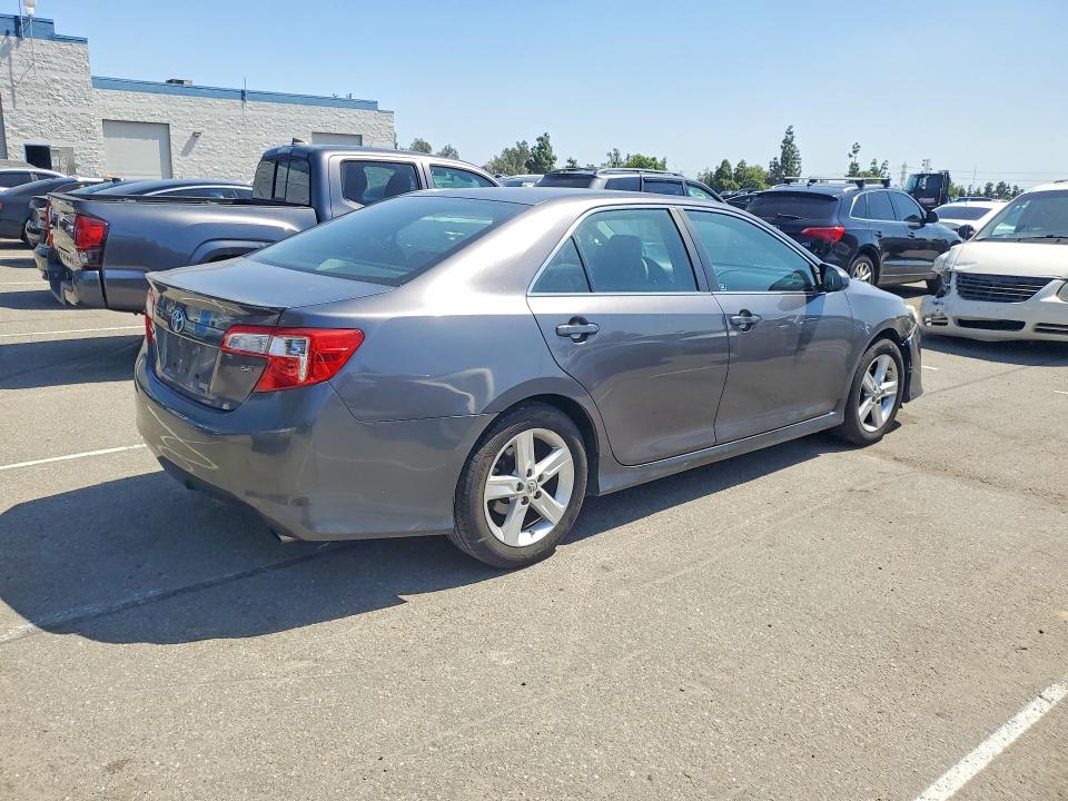Photo 3 from auction – 2014 TOYOTA CAMRY with VIN 4T1BF1FKXEU408782