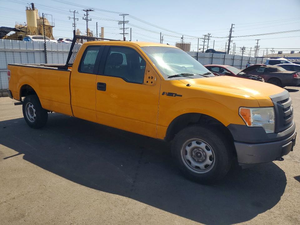 Photo 4 from auction – 2010 FORD F150 with VIN 1FTVX1EV6AKB82742
