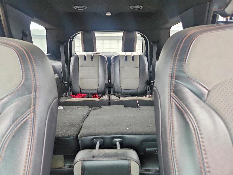 Photo 10 from auction – 2017 FORD EXPLORER with VIN 1FM5K7D80HGB51606