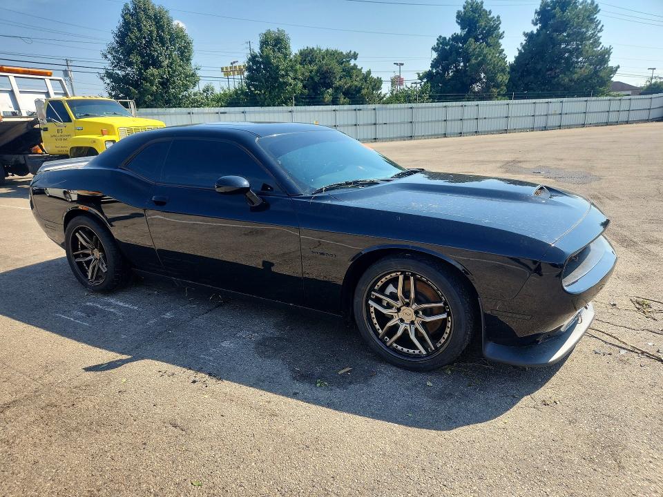Снимка 4 от търг – 2022 DODGE CHALLENGER с VIN 2C3CDZBT4NH172066