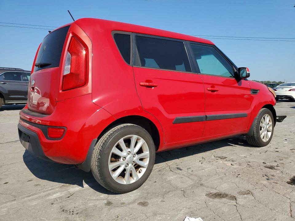 Photo 3 from auction – 2012 KIA SOUL with VIN KNDJT2A6XC7460109