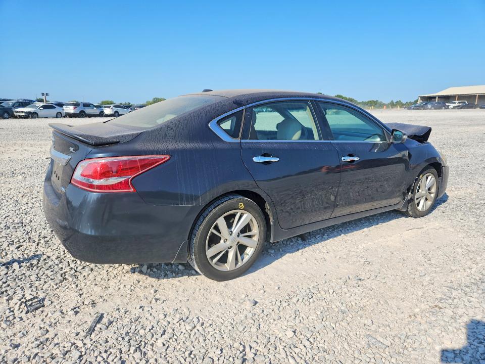 Photo 3 from auction – 2013 NISSAN ALTIMA with VIN 1N4AL3AP5DC285233