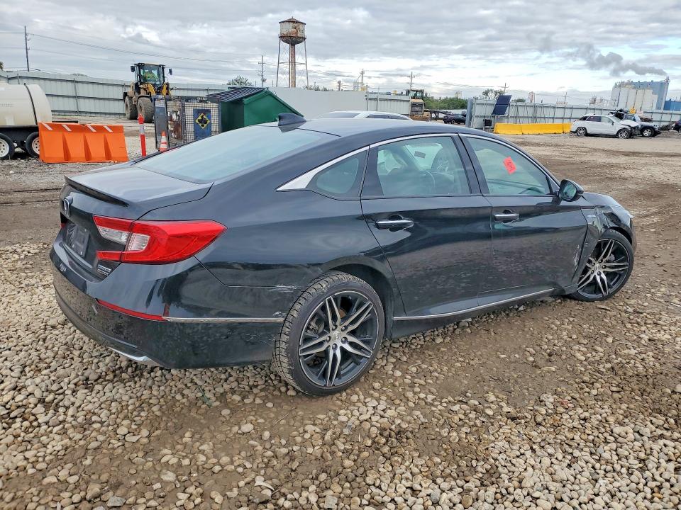 Снимка 3 от търг – 2022 HONDA ACCORD с VIN 1HGCV3F91NA001960
