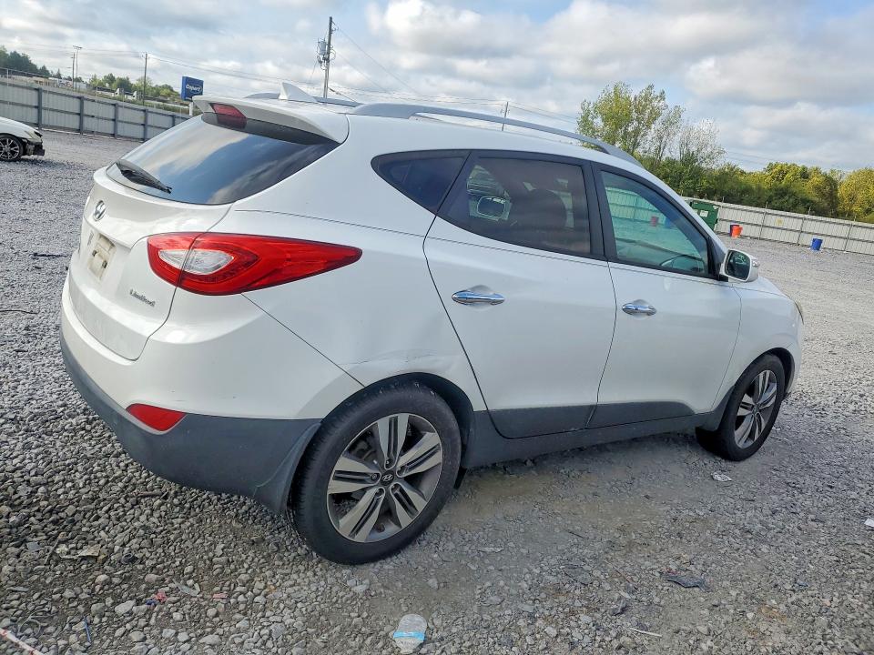 Снимка 3 от търг – 2015 HYUNDAI TUCSON с VIN KM8JU3AG3FU958956