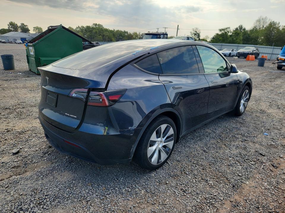 Photo 3 from auction – 2024 TESLA MODEL Y with VIN 7SAYGDEE0RA261119