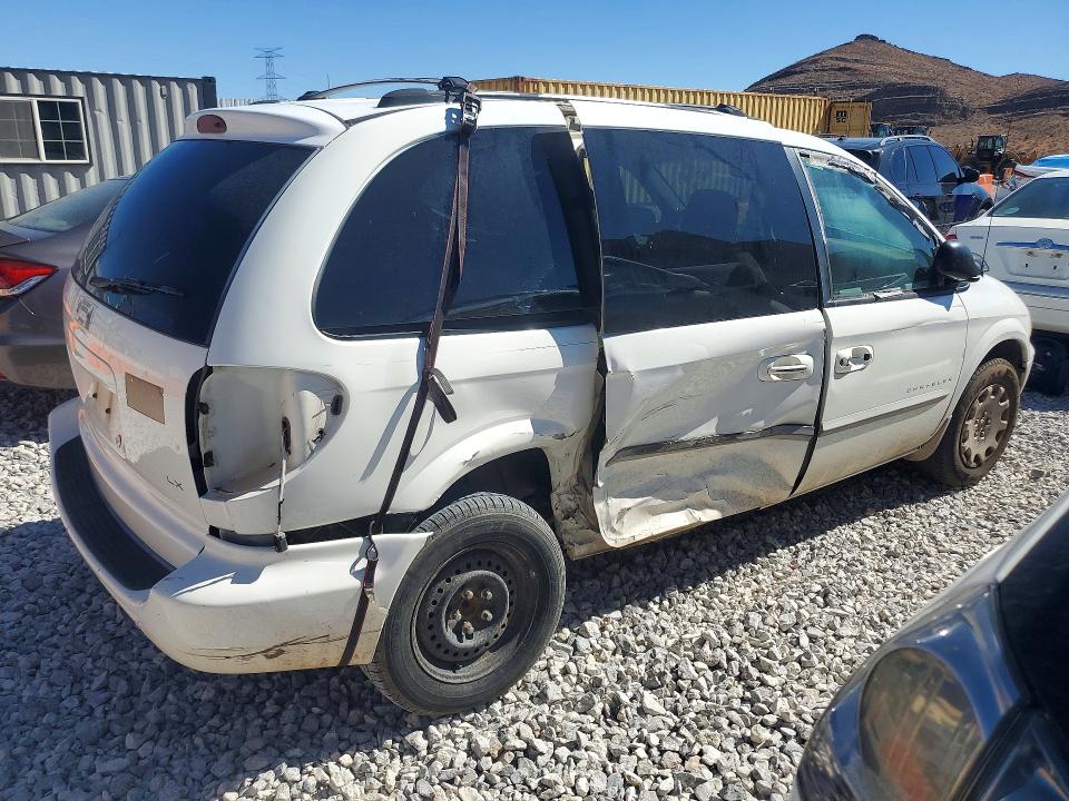 Photo 3 from auction – 2001 CHRYSLER VOYAGER with VIN 1C4GJ45331B174947