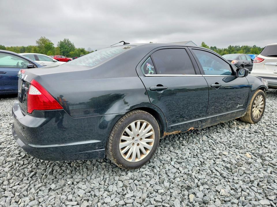 Photo 3 from auction – 2010 FORD FUSION with VIN 3FADP0L37AR138998