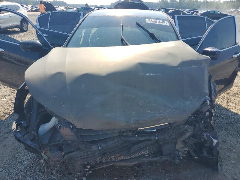 Photo 11 from auction – 2015 HONDA ACCORD with VIN 1HGCR2F52FA054230