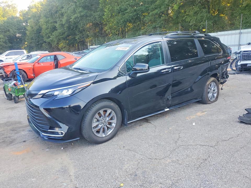2024 TOYOTA SIENNA - Търг №67514956