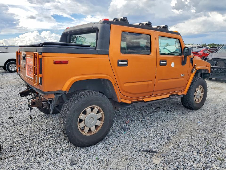 Photo 3 from auction – 2006 HUMMER H2 SUT with VIN 5GRGN22U66H117568