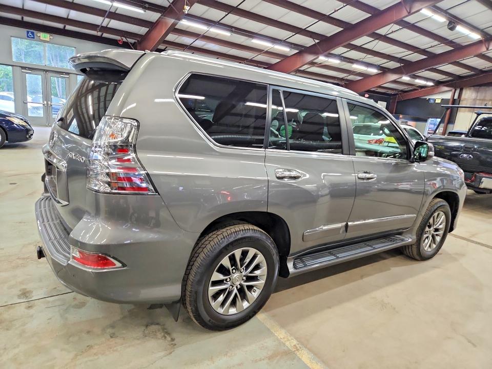 Photo 3 from auction – 2014 LEXUS GX with VIN JTJJM7FX3E5075675