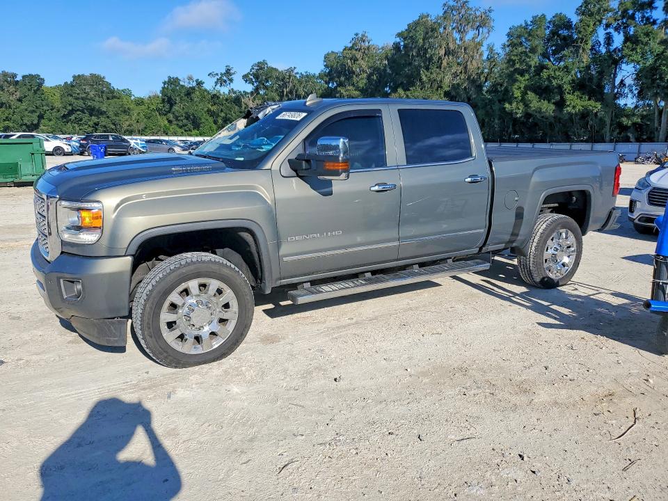 Photo 1 from auction – 2018 GMC SIERRA with VIN 1GT12UEY7JF116363