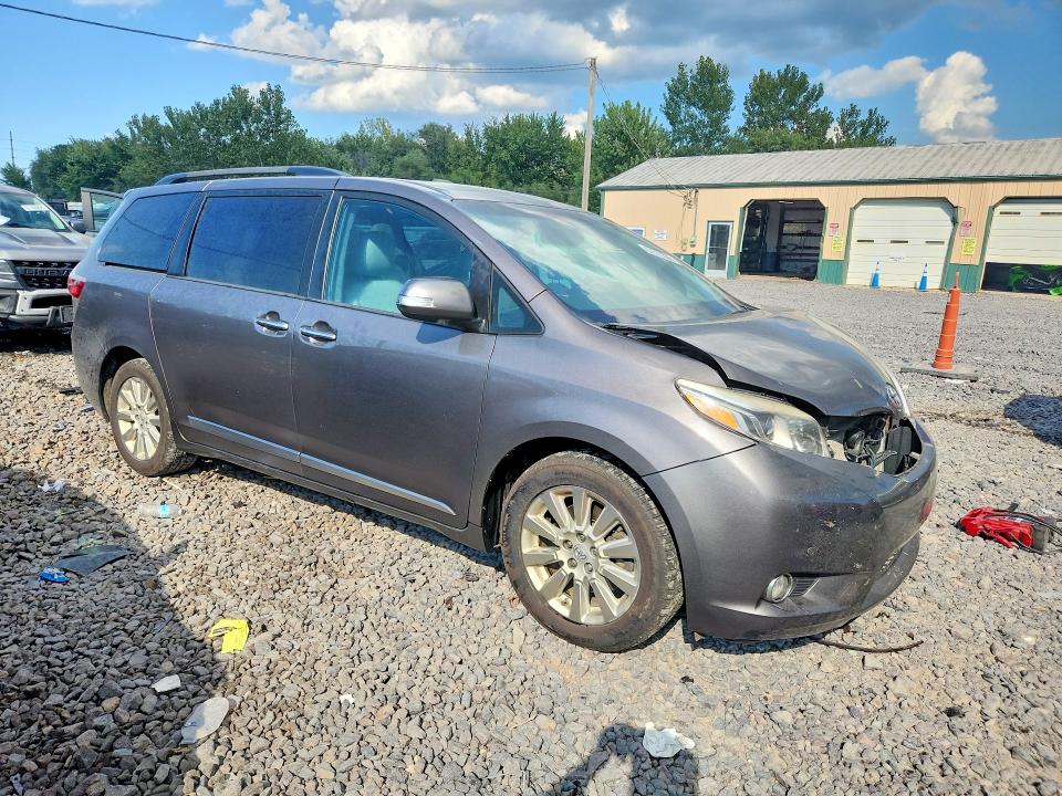 Photo 4 from auction – 2015 TOYOTA SIENNA with VIN 5TDDK3DC8FS098282