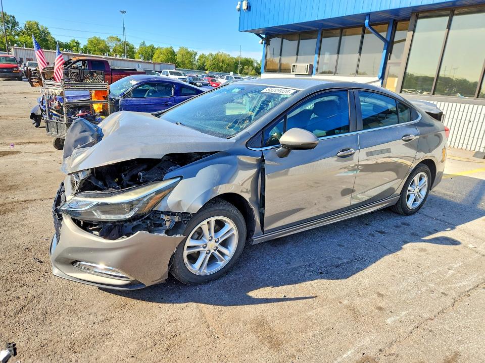 Снимка 1 от търг – 2017 CHEVROLET CRUZE с VIN 1G1BE5SM1H7149052