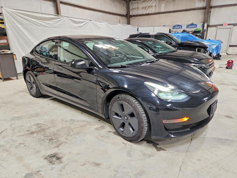 صورة رقم 4 من المزاد - 2022 TESLA MODEL 3 مع VIN 5YJ3E1EA9NF369003