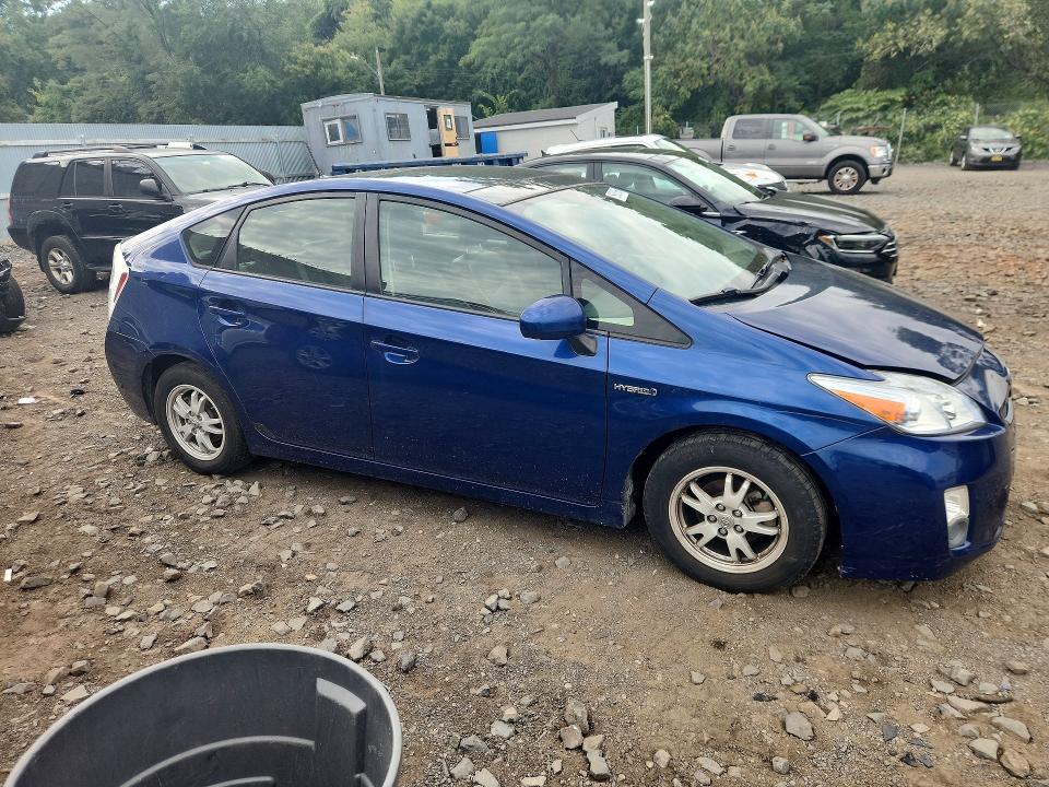 Снимка 4 от търг – 2011 TOYOTA PRIUS с VIN JTDKN3DU7B0287087