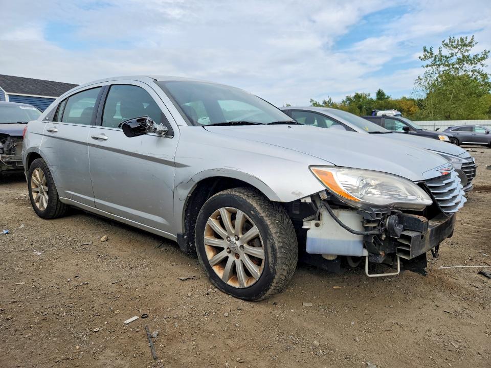 صورة رقم 4 من المزاد - 2011 CHRYSLER 200 مع VIN 1C3BC1FB2BN571157