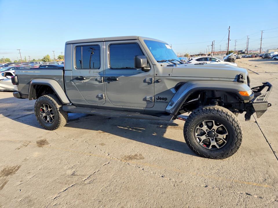 صورة رقم 4 من المزاد - 2020 JEEP GLADIATOR مع VIN 1C6HJTFG6LL216239