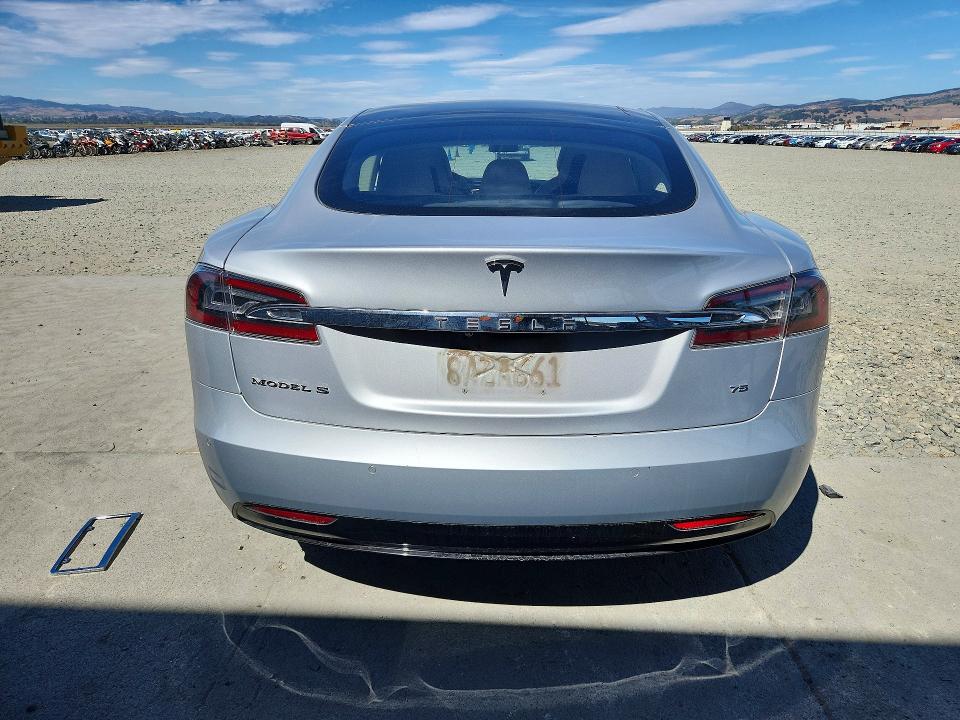 Фото 6 с аукциона – 2017 TESLA MODEL S с VIN 5YJSA1E13HF224972