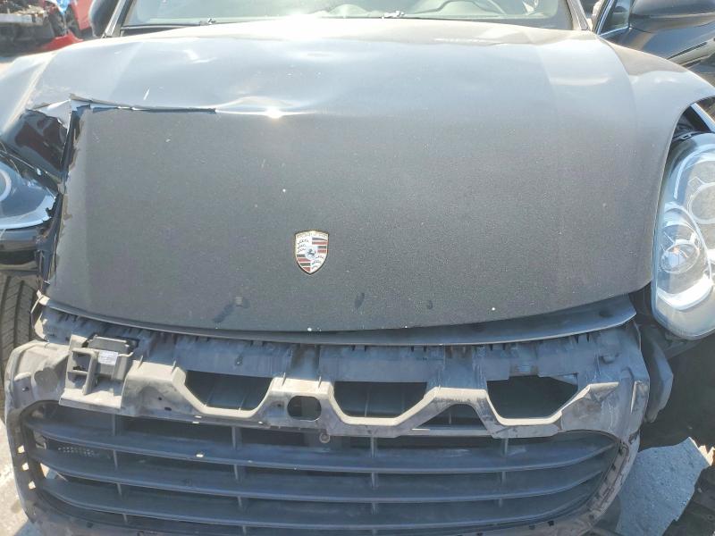 Photo 12 from auction – 2016 PORSCHE CAYENNE with VIN WP1AA2A25GLA02637