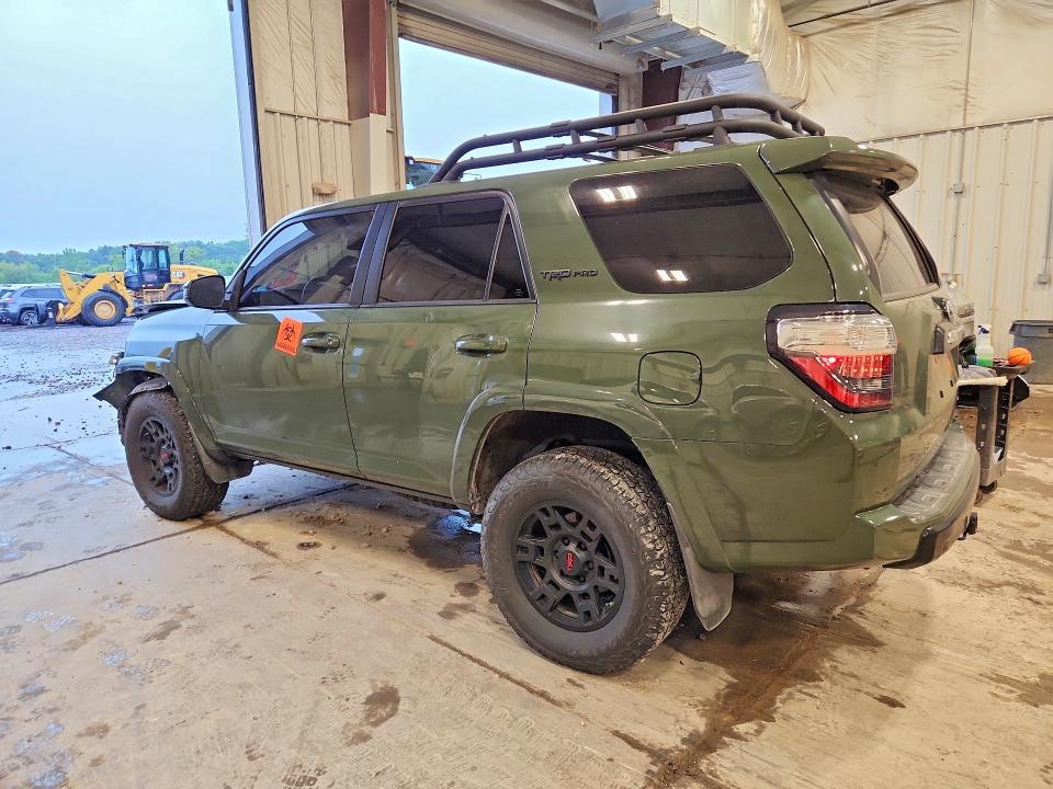 Снимка 2 от търг – 2020 TOYOTA 4RUNNER с VIN JTEBU5JR9L5805196