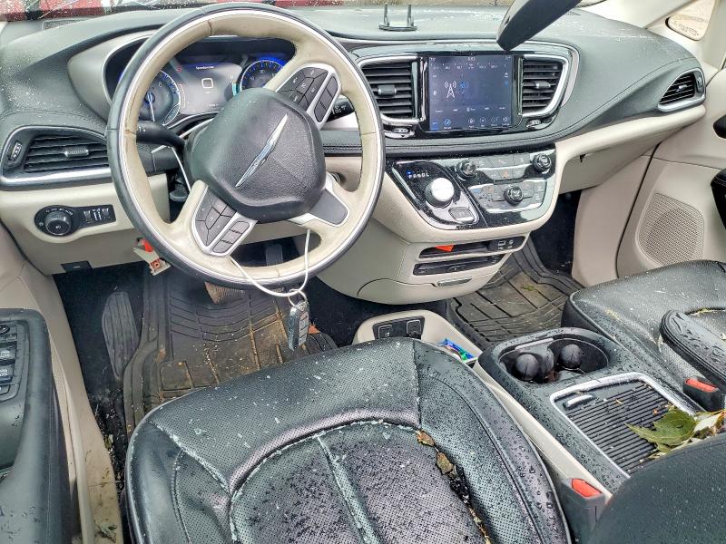 Photo 8 from auction – 2019 CHRYSLER PACIFICA with VIN 2C4RC1GG0KR722021