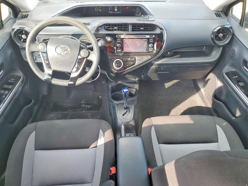 Снимка 8 от търг – 2020 TOYOTA PRIUS C с VIN JTDKDTB35L1636868