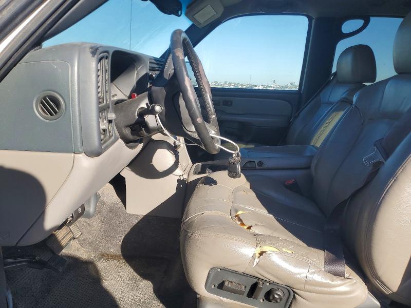 Photo 7 from auction – 2002 CHEVROLET SUBURBAN with VIN 3GNGK26G22G216320