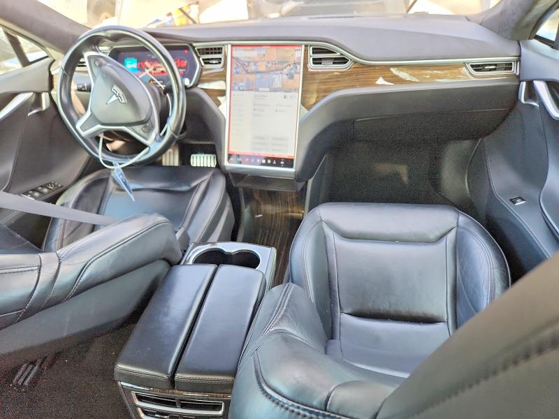 Photo 8 from auction – 2015 TESLA MODEL S with VIN 5YJSA1H22FF090084