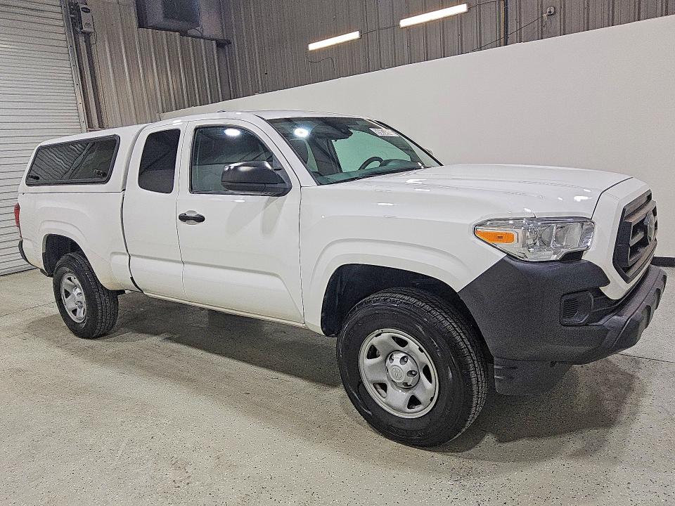 Photo 4 from auction – 2022 TOYOTA TACOMA with VIN 3TYRX5GN5NT055201