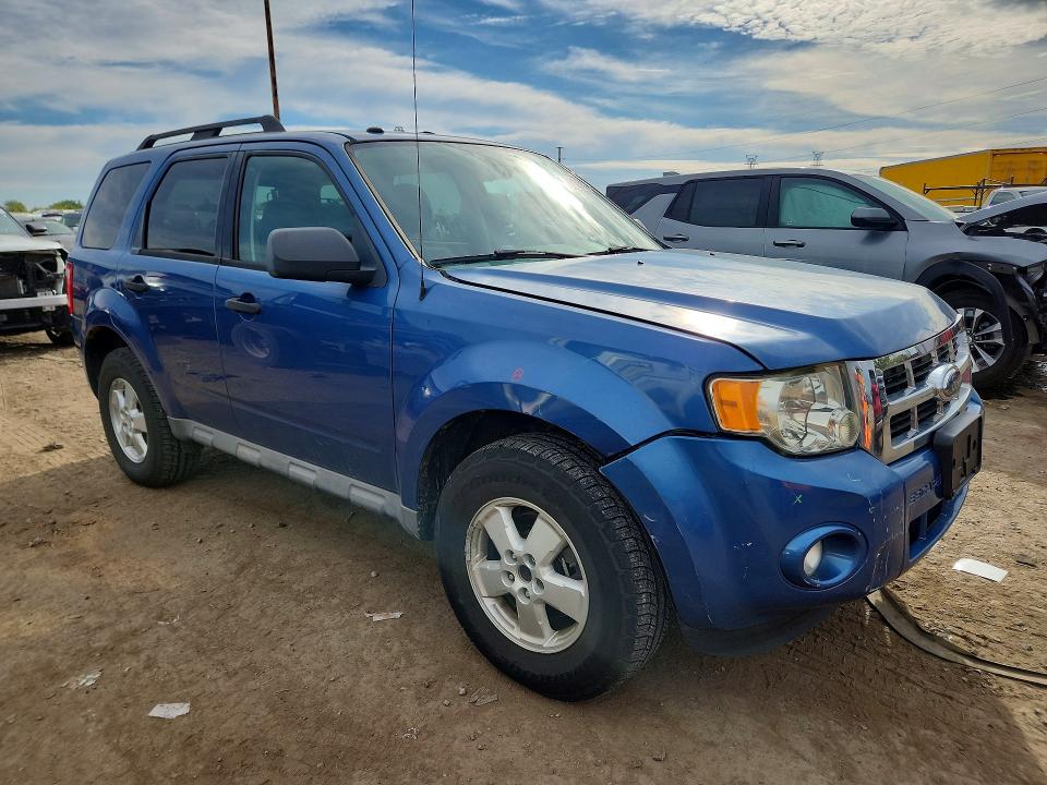 Photo 4 from auction – 2009 FORD ESCAPE with VIN 1FMCU93G39KB77752