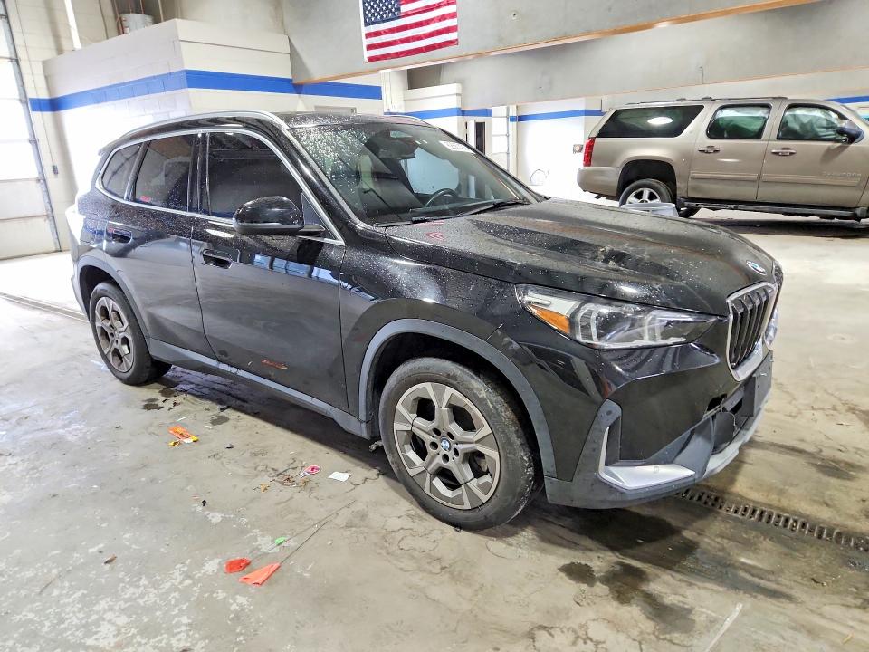 Снимка 4 от търг – 2023 BMW X1 с VIN WBX73EF05P5W65244
