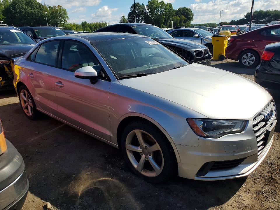 Zdjęcie 4 z aukcji – 2015 AUDI A3 z VIN WAUACGFF2F1010898