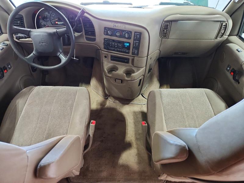 Photo 8 from auction – 2003 CHEVROLET ASTRO with VIN 1GNEL19X53B117978