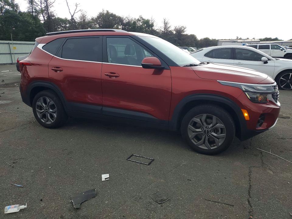 Foto 4 de la subasta – 2024 KIA SELTOS con VIN KNDEUCAA0R7476062