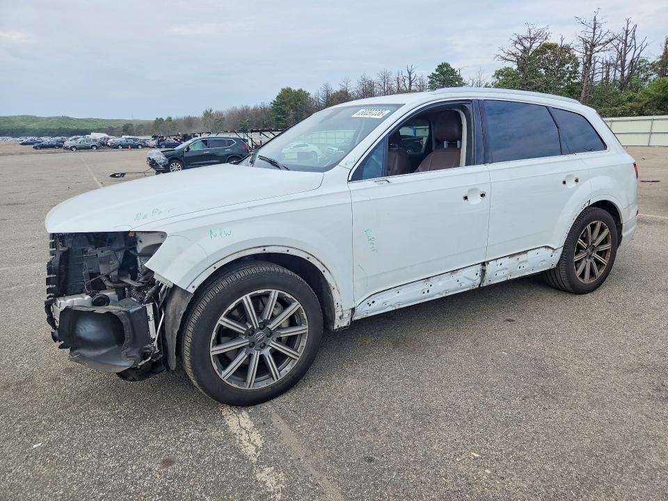 AUDI Q7 2019 с VIN WA1LAAF71KD001409 - Снимка от търг