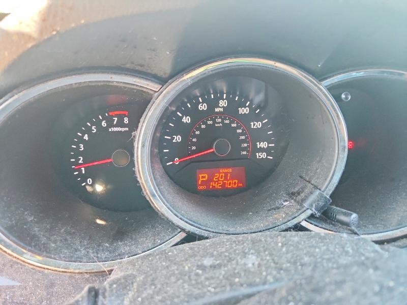 Photo 9 from auction – 2012 KIA SORENTO with VIN 5XYKTDA21CG279819