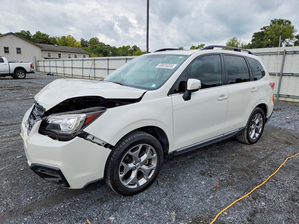 SUBARU FORESTER 2017 with VIN JF2SJAWC4HH472780 - Photo from auction