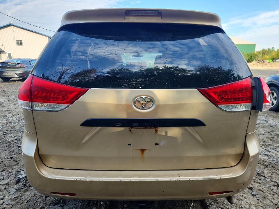Фото 6 с аукциона – 2012 TOYOTA SIENNA с VIN 5TDZK3DC2CS182597