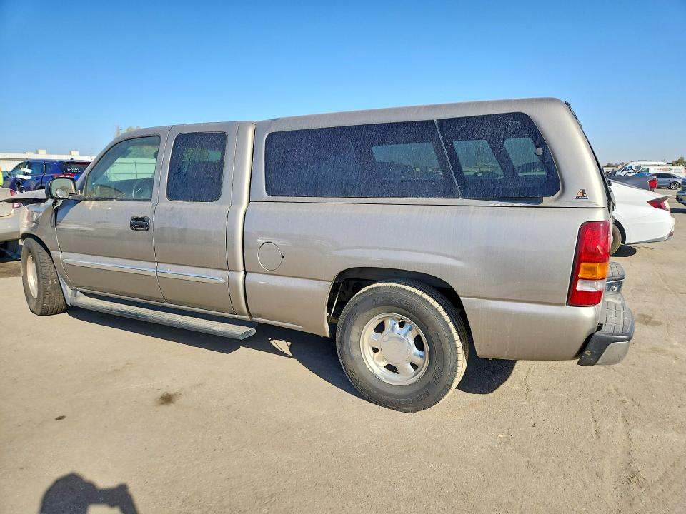 Photo 2 from auction – 2003 GMC SIERRA with VIN 2GTEC19VX31100262