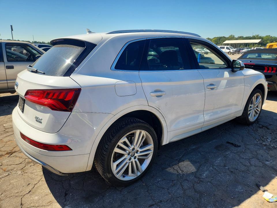Foto 3 de la subasta – 2018 AUDI Q5 con VIN WA1BNAFY4J2200991