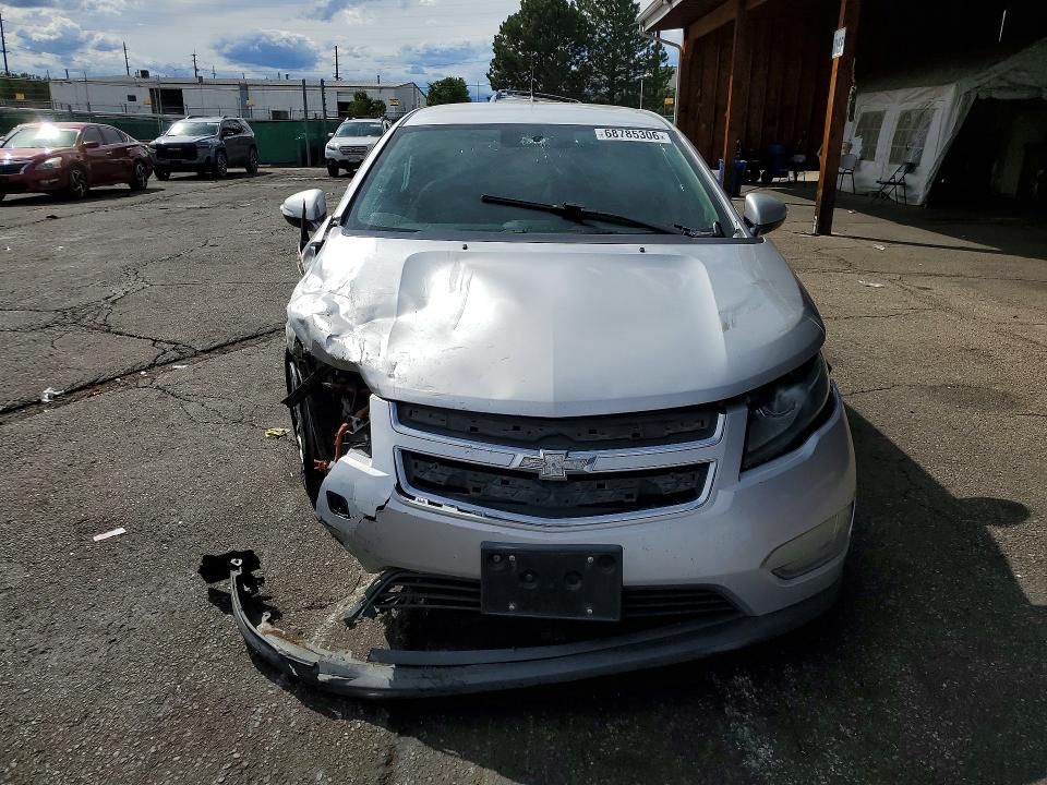 Photo 5 from auction – 2013 CHEVROLET VOLT with VIN 1G1RB6E4XDU101019