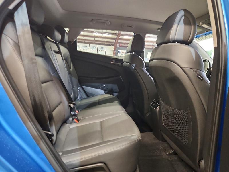 Photo 11 from auction – 2017 HYUNDAI TUCSON with VIN KM8J3CA27HU303922