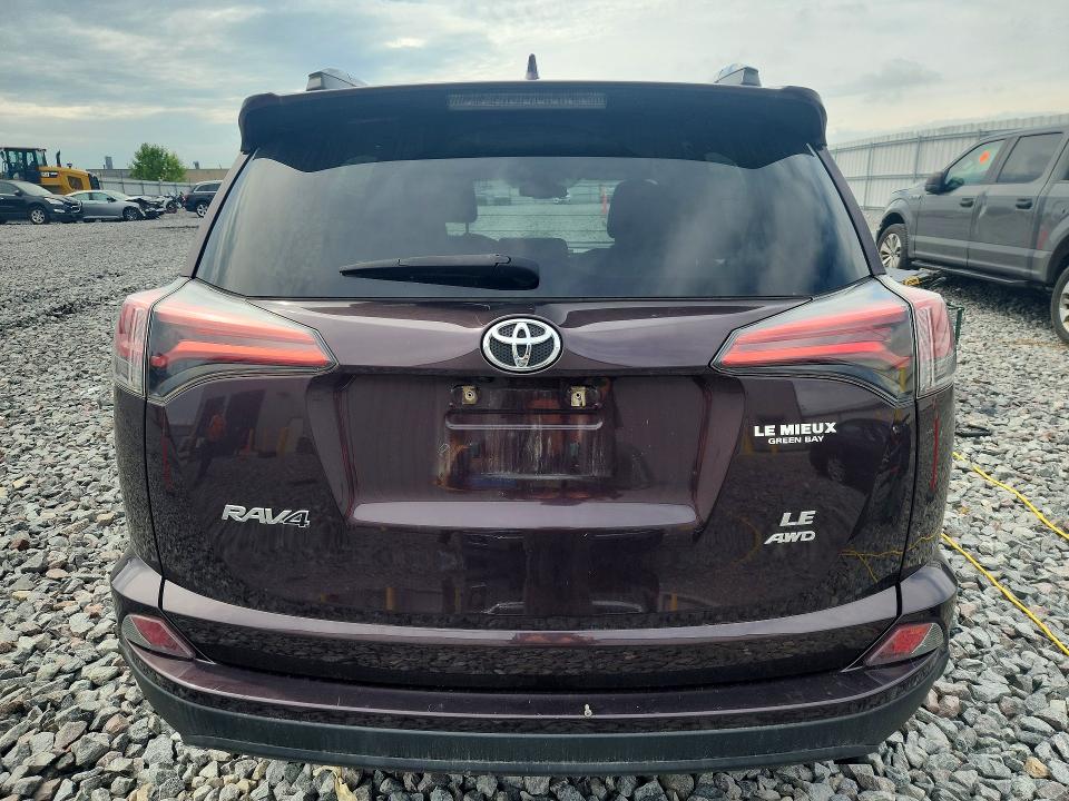صورة رقم 6 من المزاد - 2018 TOYOTA RAV4 مع VIN 2T3BFREV5JW710489