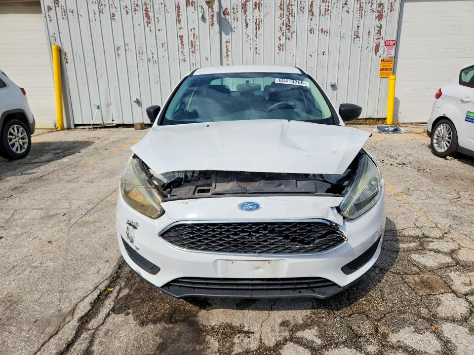 Photo 5 from auction – 2015 FORD FOCUS with VIN 1FADP3E27FL342793