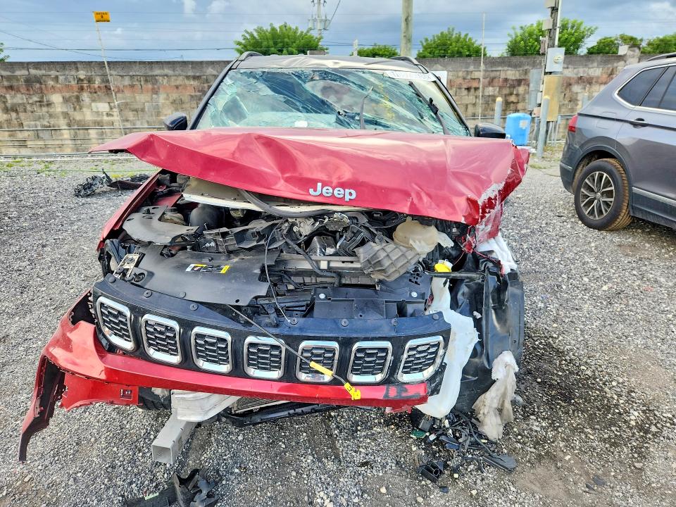 Снимка 5 от търг – 2025 JEEP COMPASS с VIN 3C4NJDCN9ST524416