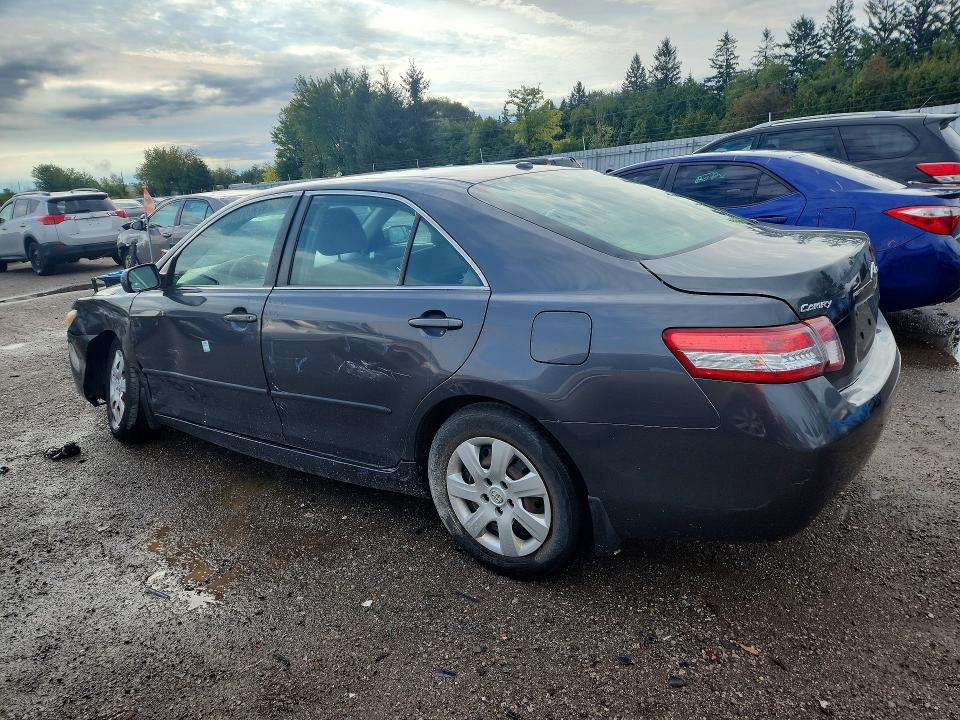 Снимка 2 от търг – 2011 TOYOTA CAMRY с VIN 4T1BF3EK8BU702898
