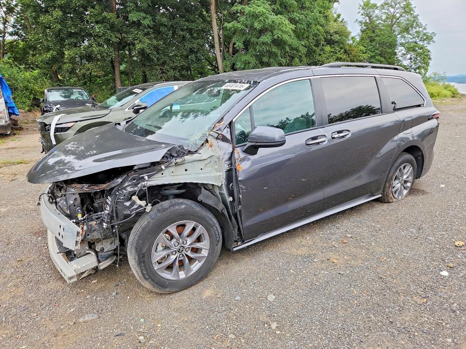 2025 TOYOTA SIENNA - Търг №68401416
