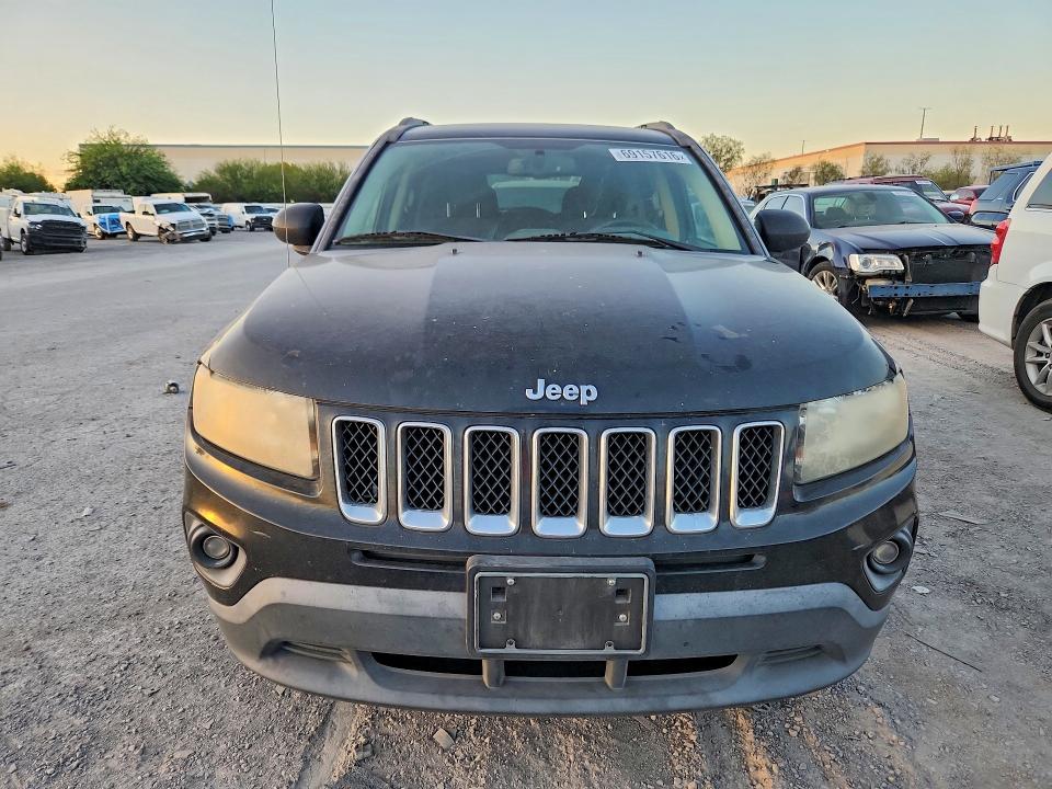 Foto 5 de la subasta – 2016 JEEP COMPASS con VIN 1C4NJCBA9GD524728